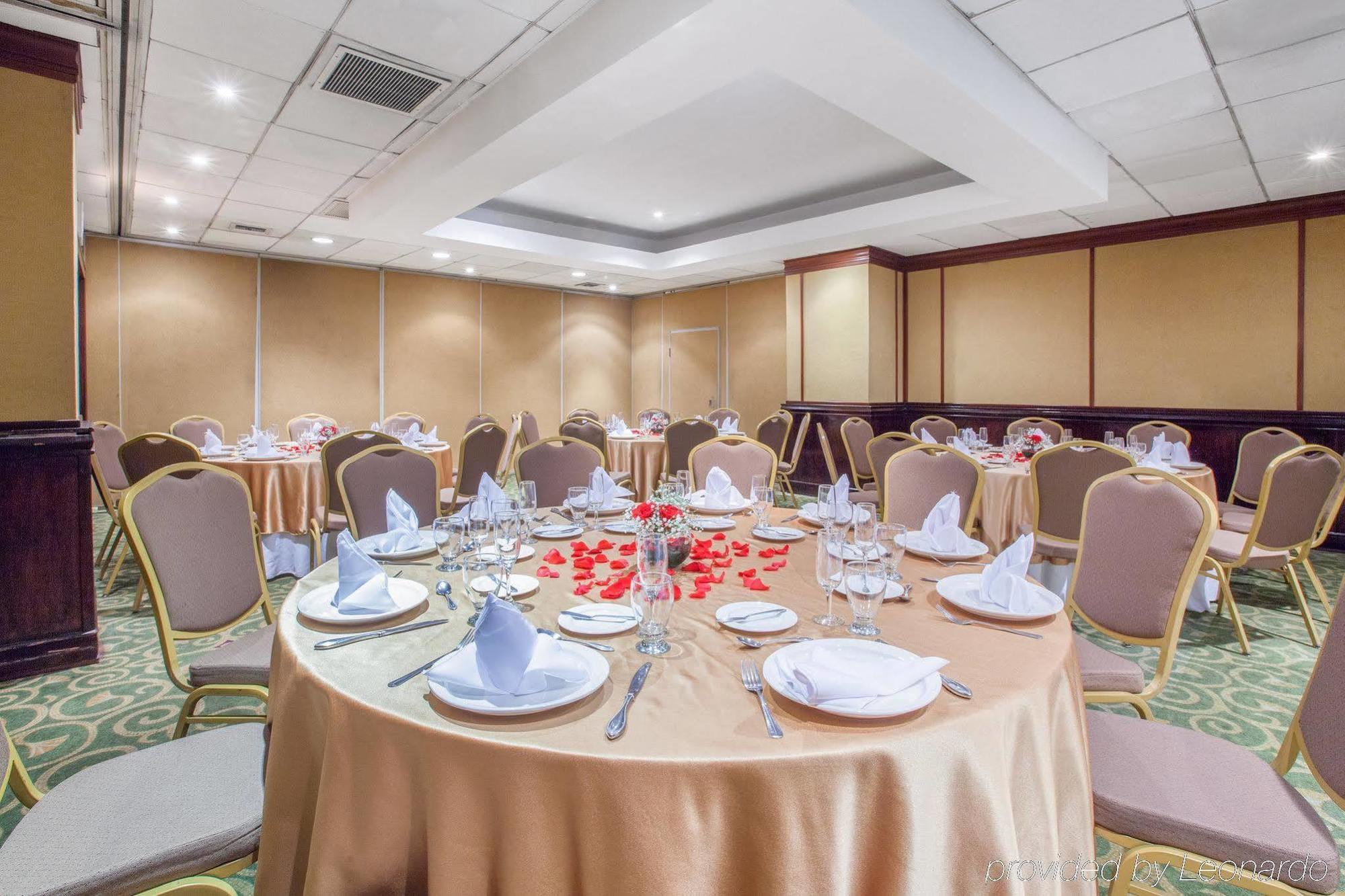 Crowne Plaza San Pedro Sula酒店 外观 照片